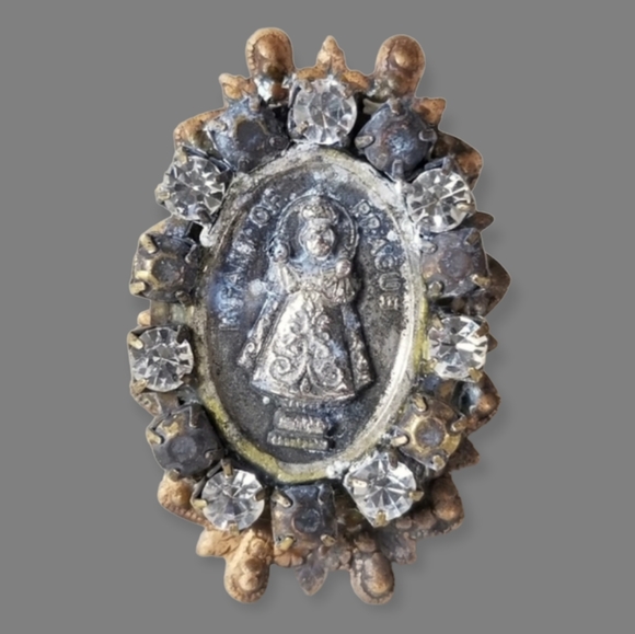 Hand Crafted Repurposed Vintage Infant of Prague Relic Medal Rhinestone Ring - Picture 3 of 16